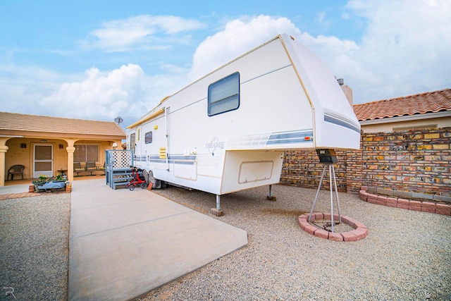 13252 E 54th Dr, Yuma, AZ 85367 - view of side of home with stucco siding