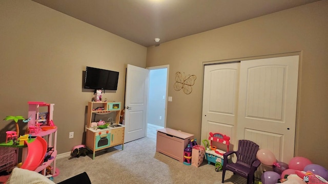 11569 Sonora St, Wellton, AZ 85356 - rec room featuring light carpet and baseboards
