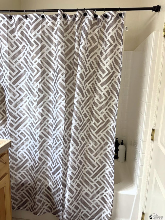 14818 E 52nd St, Yuma, AZ 85367 - bathroom with vanity and curtained shower