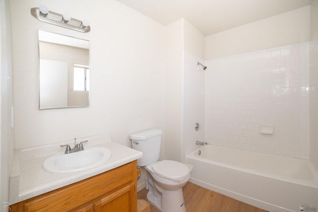 2794 W 27th Ln, Yuma, AZ 85364 - full bath featuring vanity, wood finished floors, and shower / bathtub combination