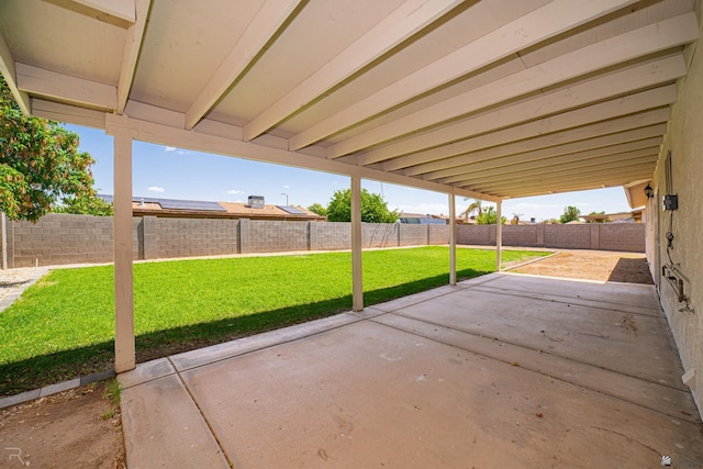 2794 W 27th Ln, Yuma, AZ 85364 - fenced backyard featuring a patio area