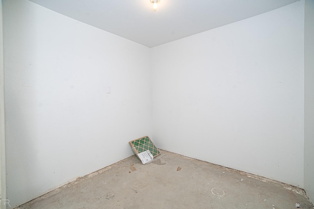 2794 W 27th Ln, Yuma, AZ 85364 - unfurnished room featuring unfinished concrete flooring