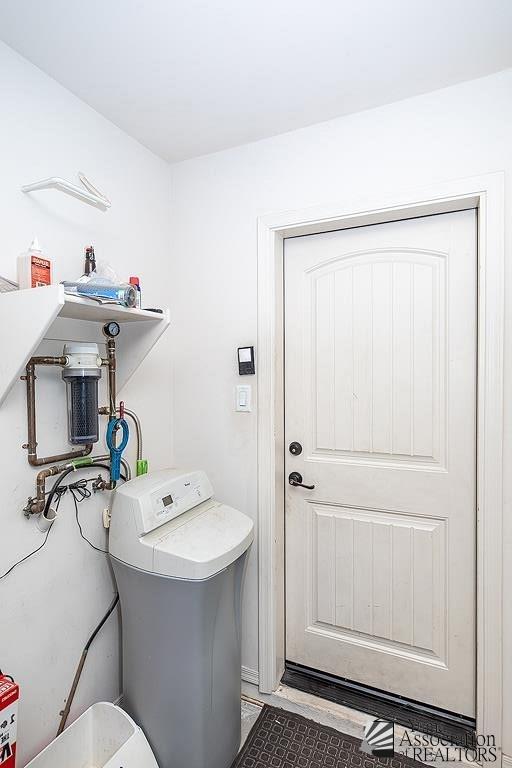11635 E El Padre, Yuma, AZ 85367 - washroom featuring laundry area