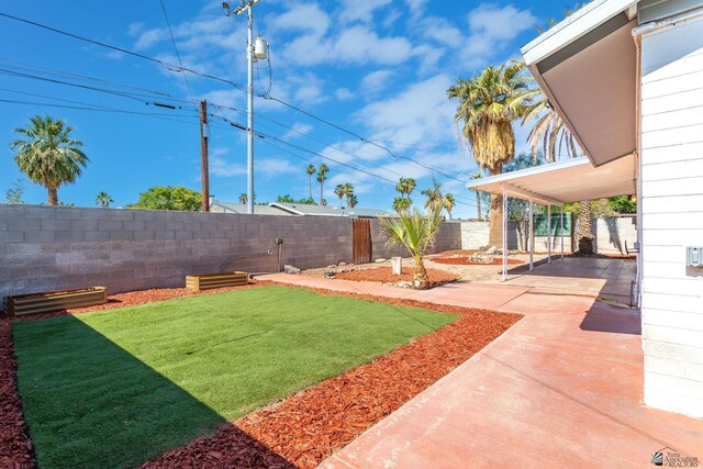 541 E Hacienda Dr, Yuma, AZ 85365 - view of yard featuring a patio