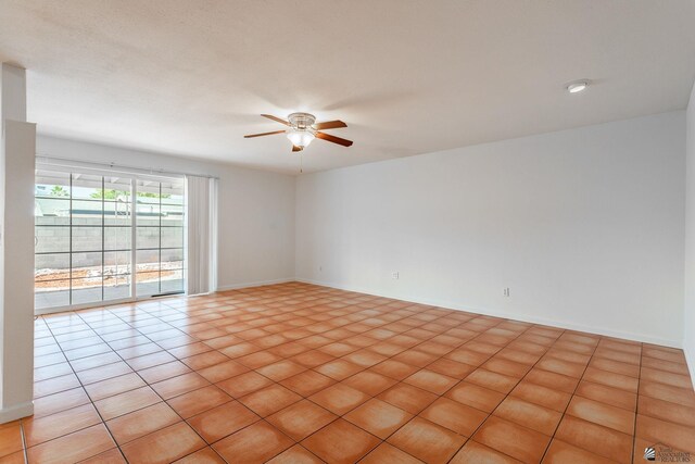 541 E Hacienda Dr, Yuma, AZ 85365 - unfurnished room with ceiling fan and baseboards