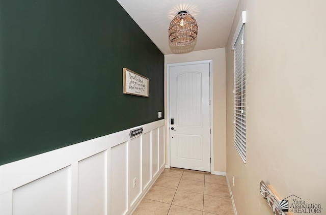 6588 E 35th Pl, Yuma, AZ 85365 - entryway with light tile patterned flooring