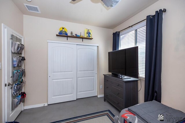 6588 E 35th Pl, Yuma, AZ 85365 - bedroom featuring carpet, a closet, and a ceiling fan