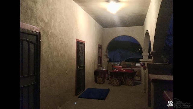 621 S Madison Ave, Yuma, AZ 85364 - hallway featuring a textured wall