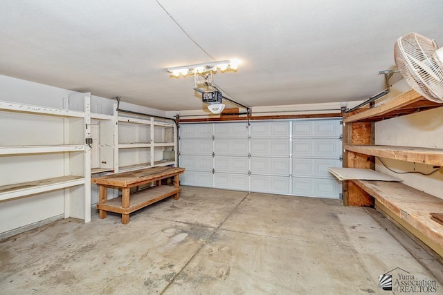 12344 E Calle Maria, Yuma, AZ 85367 - garage with a workshop area