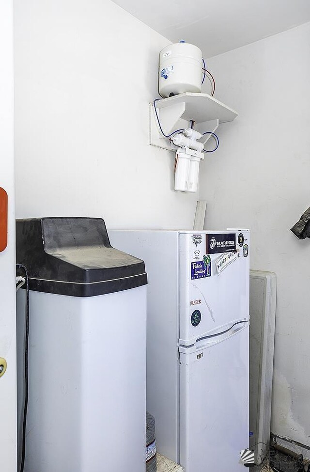 2793 S Aurora Ave, Yuma, AZ 85365 - view of clothes washing area
