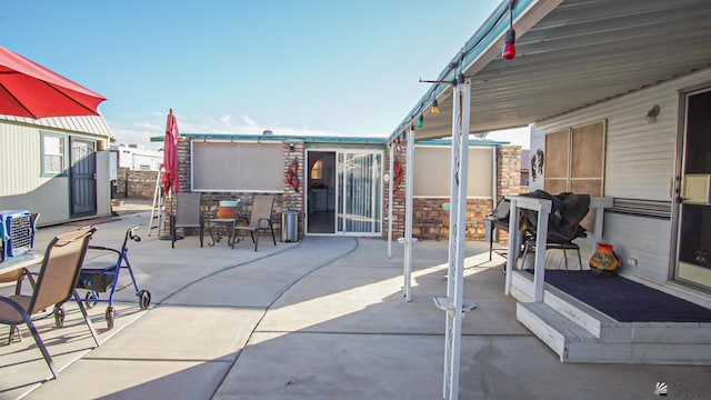 14359 E 28th Ln, Yuma, AZ 85367 - view of patio / terrace featuring outdoor dining space