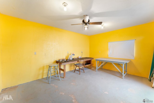 29433 San Jose Ave, Wellton, AZ 85356 - office space featuring unfinished concrete floors and ceiling fan