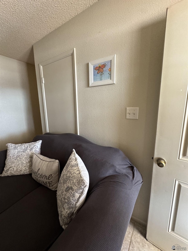 778 W Ramona St, Somerton, AZ 85350 - living room featuring light tile patterned floors