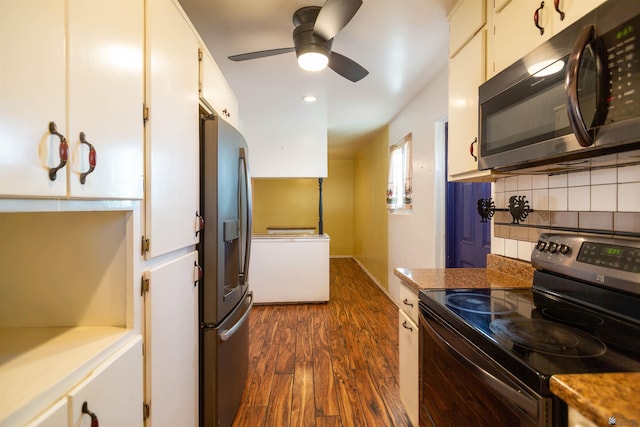 500 S 7th Ave, Yuma, AZ 85364 - kitchen with electric range, stainless steel refrigerator with ice dispenser, dark wood-type flooring, backsplash, and ceiling fan