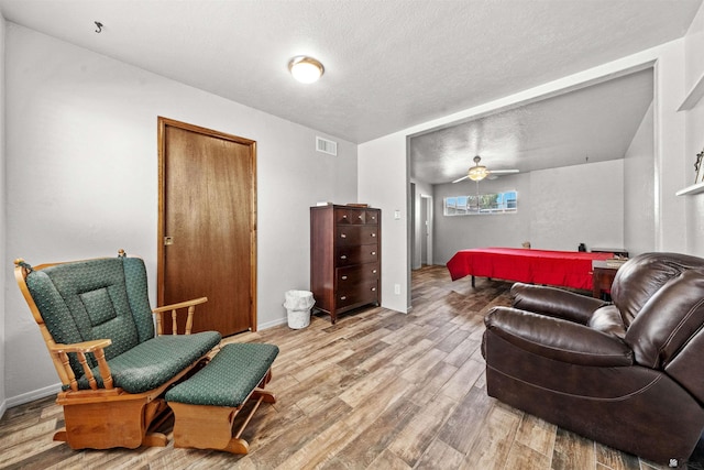 2621 S Walnut Ave, Yuma, AZ 85364 - living room featuring wood finished floors and a ceiling fan