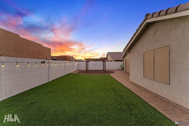 12616 E 49th Dr, Yuma, AZ 85367 - view of yard featuring a fenced backyard and a patio area