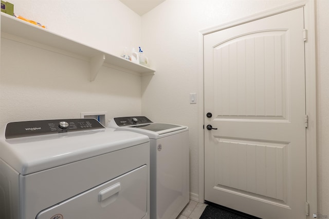 11602 E 33rd St, Yuma, AZ 85367 - washroom with independent washer and dryer, laundry area, and light tile patterned floors