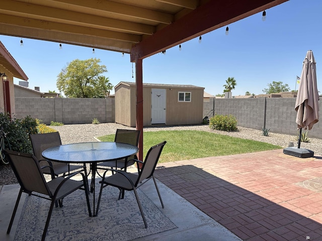 11228 E 25th St, Yuma, AZ 85367 - view of patio featuring outdoor dining area