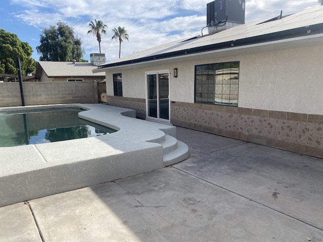 2472 S 18th Ave, Yuma, AZ 85364 - view of swimming pool with a fenced backyard and a patio