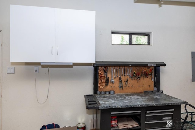 13400 S Onammi Ave, Yuma, AZ 85367 - detailed view of a workshop area