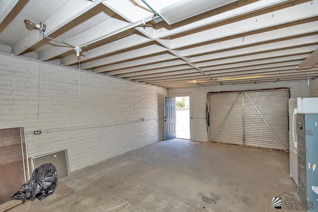 2735 S Mesa Ave, Yuma, AZ 85364 - view of garage
