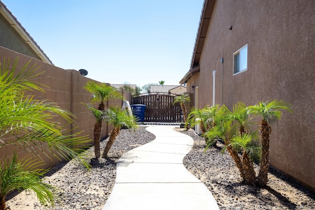 7942 E 36th Ln, Yuma, AZ 85365 - view of yard with a gate