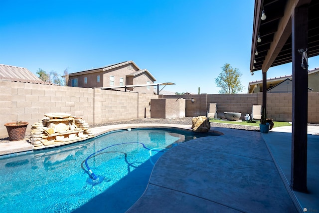 7942 E 36th Ln, Yuma, AZ 85365 - view of pool with a fenced backyard and a patio