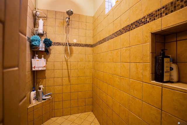 7942 E 36th Ln, Yuma, AZ 85365 - full bathroom with tiled shower