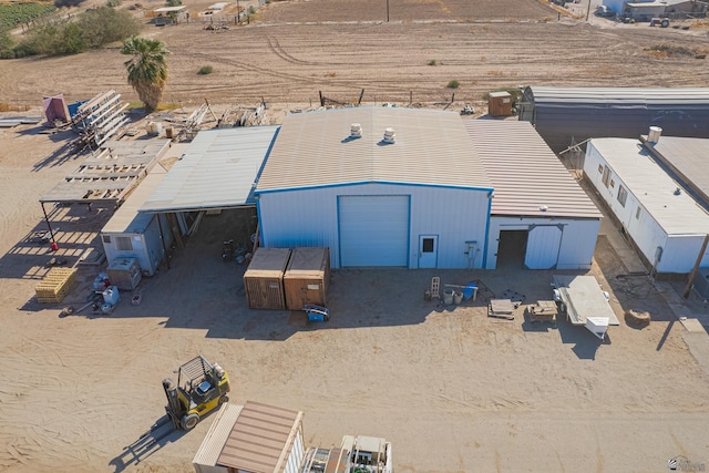 aerial view of property and surrounding area