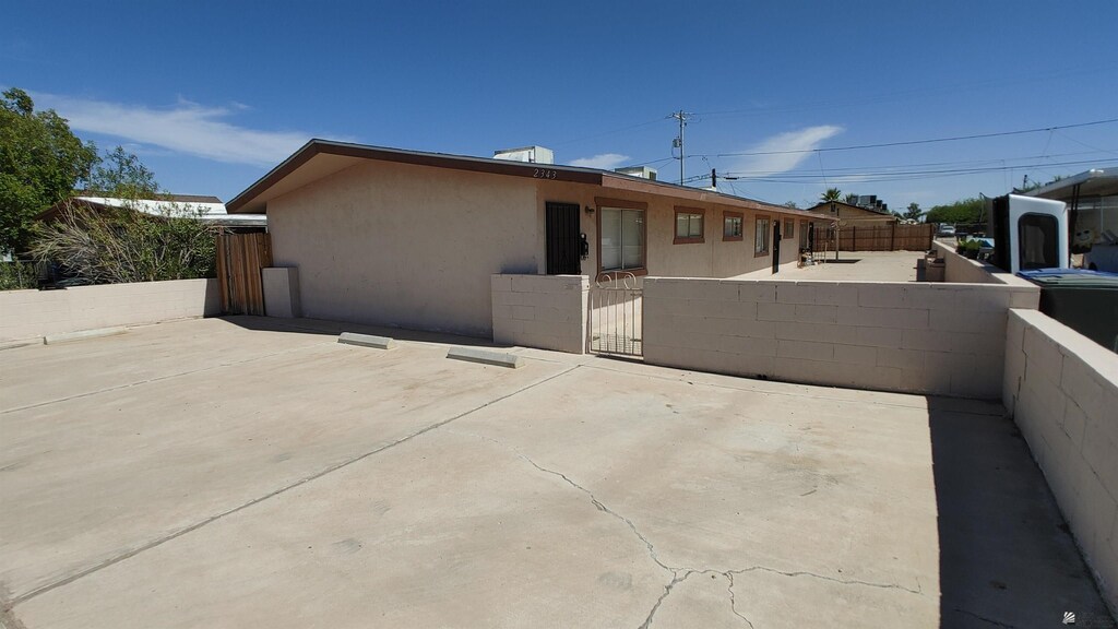 2343 S Madison Ave, Yuma, AZ 85364 - photo 1