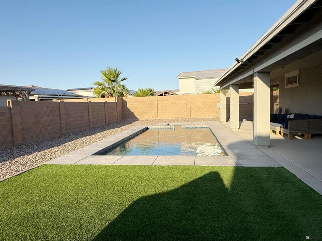 14650 E 42nd Pl, Yuma, AZ 85367 - view of yard with a patio area