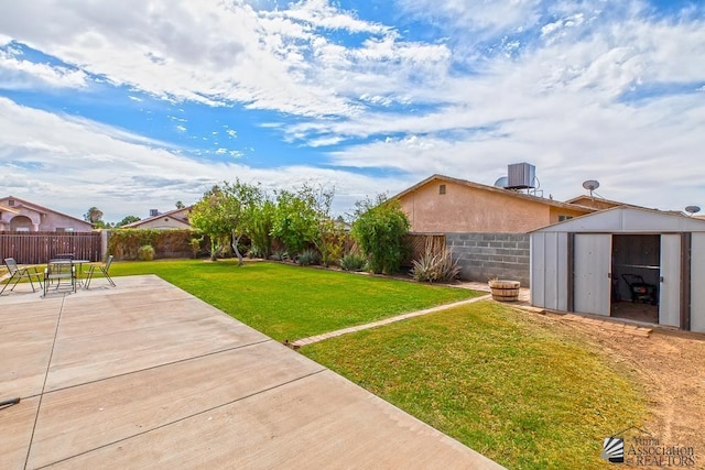 4539 W 17th St, Yuma, AZ 85364 - view of yard with a patio and central air condition unit