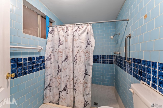3186 S Elm St, Yuma, AZ 85364 - bathroom with tile walls and a tile shower