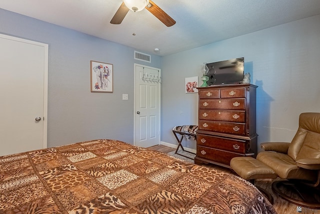 1302 W 17th St, Yuma, AZ 85364 - bedroom with visible vents, a ceiling fan, and baseboards