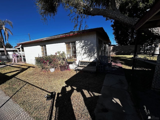826 S 20th Ave, Yuma, AZ 85354 - view of side of property featuring fence