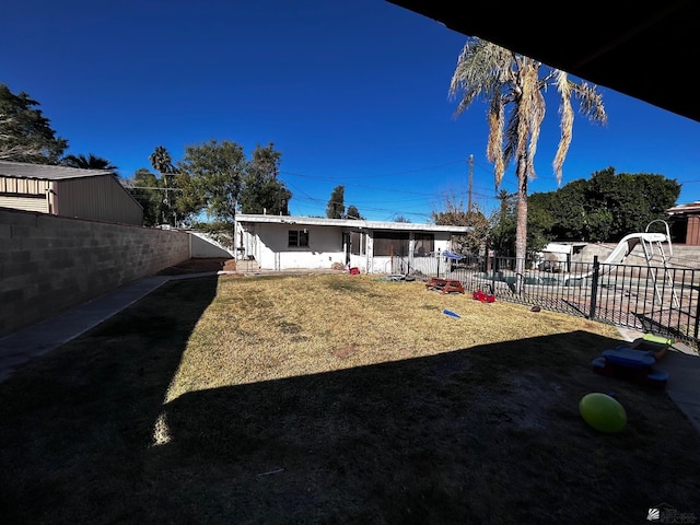 826 S 20th Ave, Yuma, AZ 85354 - view of yard with fence