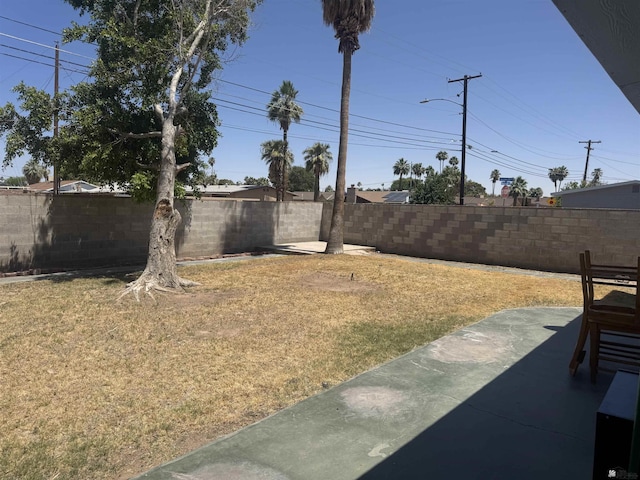 2681 S Walnut Ave, Yuma, AZ 85364 - fenced backyard featuring a patio area