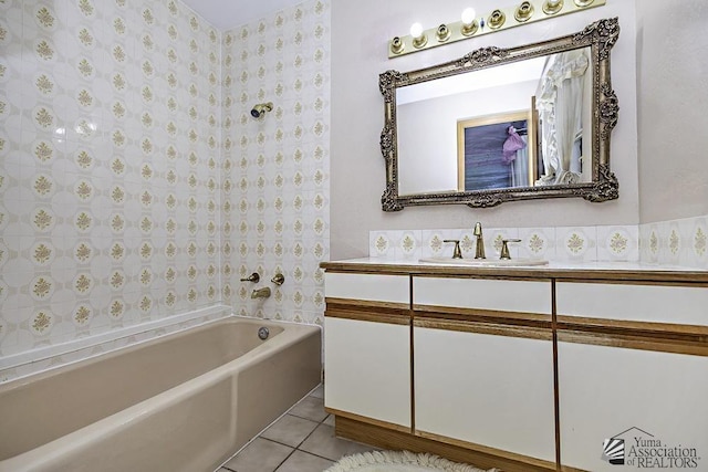 1376 S Hettema St, Yuma, AZ 85364 - full bathroom featuring vanity and tile patterned flooring