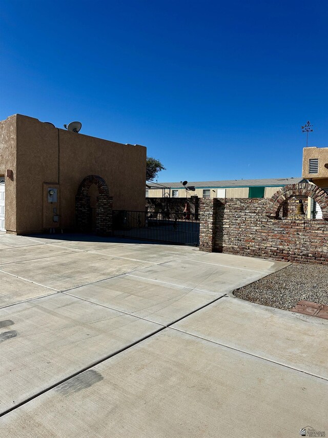 12696 E 45th Ln, Yuma, AZ 85367 - view of patio / terrace