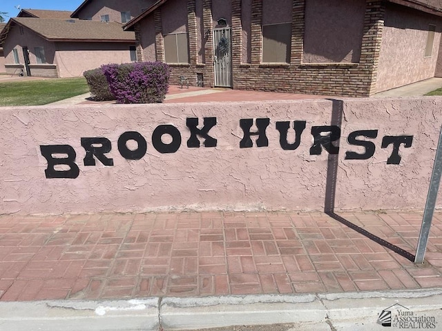 1233 W 20th Pl, Yuma, AZ 85364 - details with stucco siding