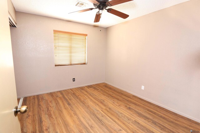 3023 W 26th St, Yuma, AZ 85364 - unfurnished room featuring light wood-style flooring and ceiling fan