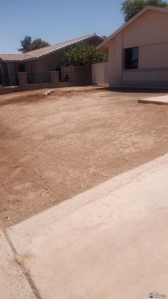 1276 S Pagent Ave, Yuma, AZ 85364 - view of yard