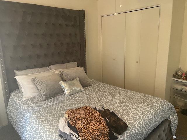 bedroom featuring a closet