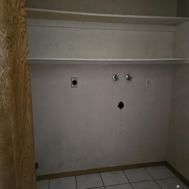 2901 S Palo Verde Ln # 48, Yuma, AZ 85365 - washroom featuring washer hookup, hookup for an electric dryer, laundry area, baseboards, and light tile patterned flooring