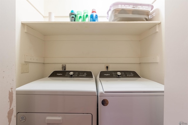 2931 W 20th St, Yuma, AZ 85364 - laundry area featuring washer and dryer