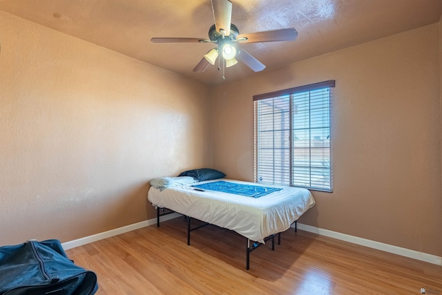 2931 W 20th St, Yuma, AZ 85364 - bedroom featuring light wood finished floors, baseboards, and ceiling fan
