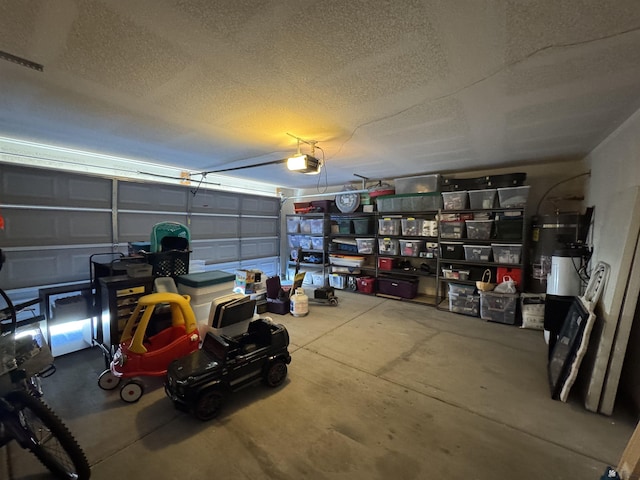 6348 E 45th St, Yuma, AZ 85365 - garage featuring a garage door opener