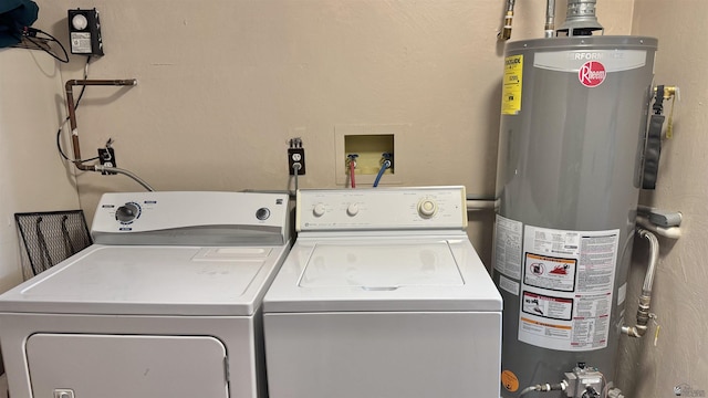 13725 E 46th St, Yuma, AZ 85367 - washroom featuring washing machine and clothes dryer, laundry area, and water heater