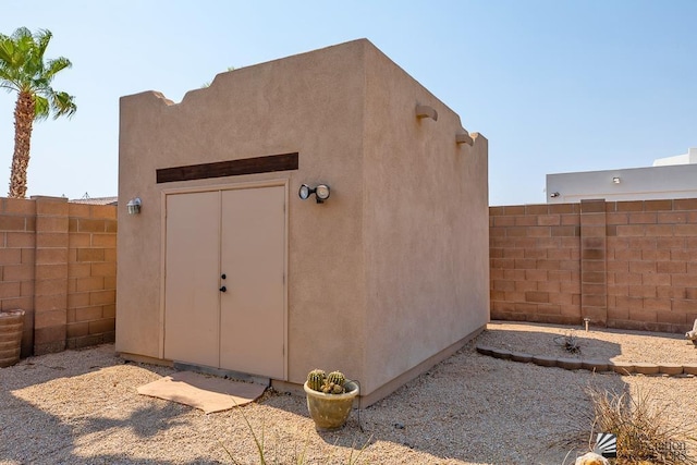11561 E 25th Pl, Yuma, AZ 85367 - view of shed with a fenced backyard