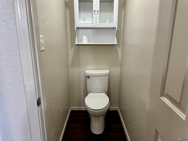 11278 E 24th Pl, Yuma, AZ 85367 - bathroom with baseboards, a textured wall, and wood finished floors